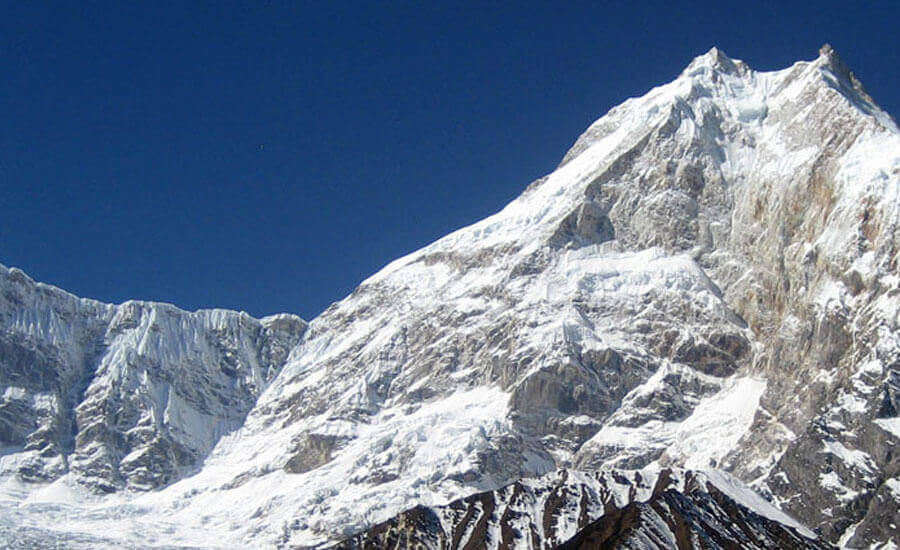 manaslu base camp trek